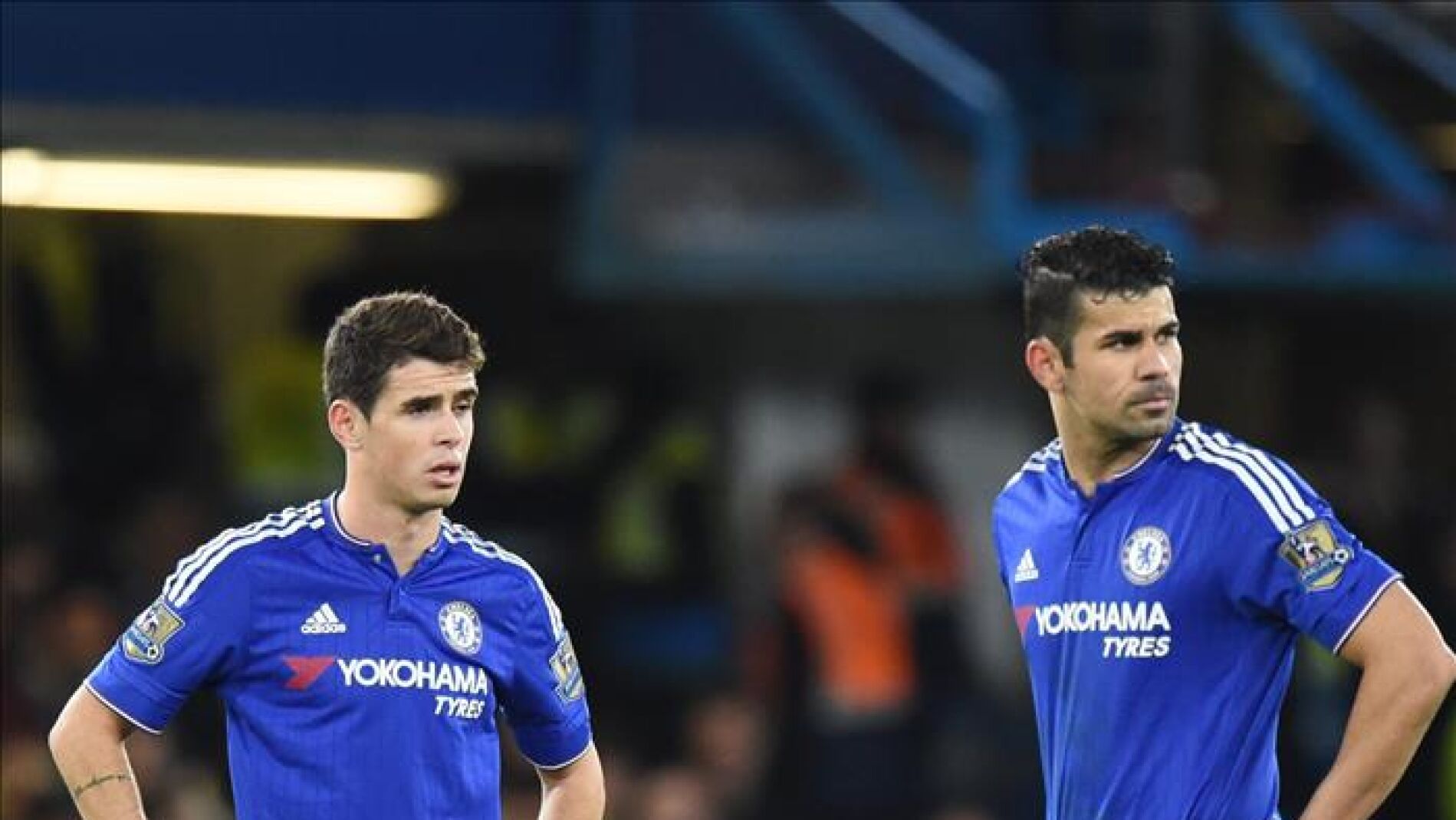 Oscar y Diego Costa en un partido con el Chelsea