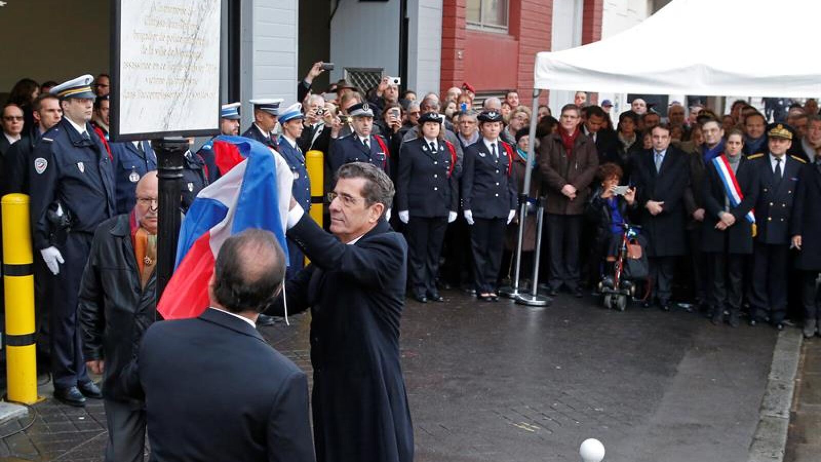 Homenaje en París a los fallecidos en el atentado contra un supermercado hace un año