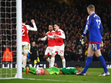 Los jugadores del Arsenal celebran un gol frente al Sunderland