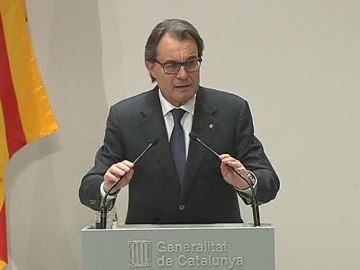 Artur Mas comparece en rueda de prensa después de reunirse con la cúpula de CDC