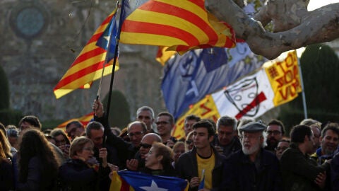 Ambiente a las puertas del Parlament