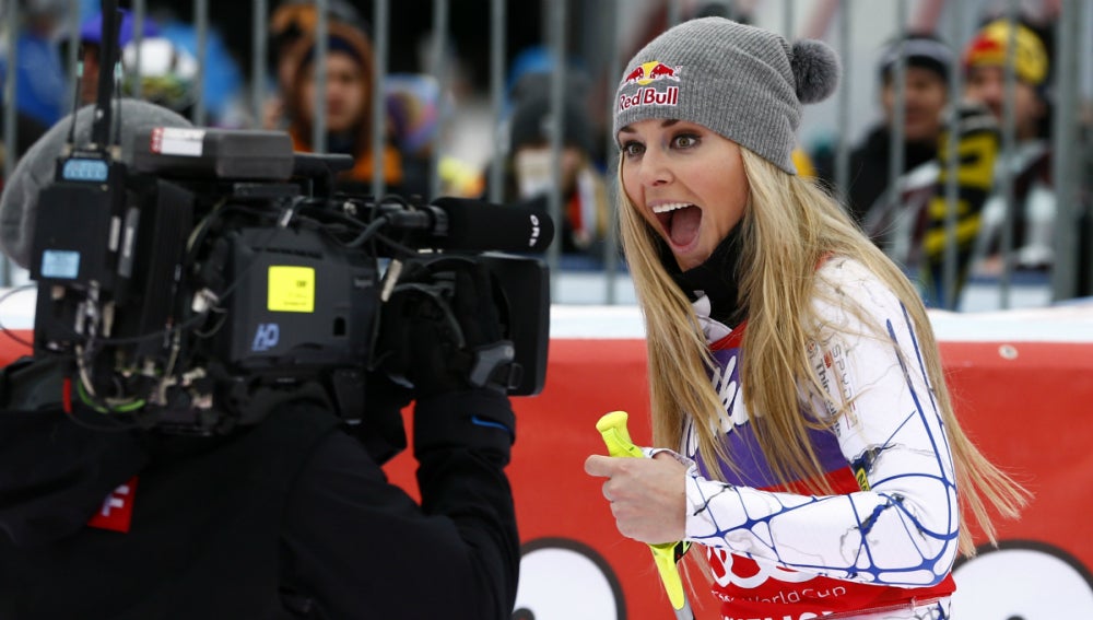 Lindsey Vonn sonríe a la cámara