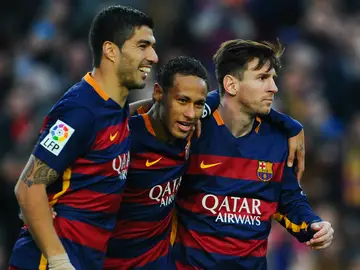Suárez, Neymar y Messi celebran un gol Suárez, Neymar y Messi celebran un gol