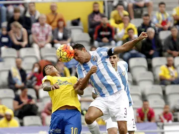 Araujo puja con Weligton Araujo puja con Weligton