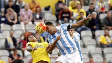 Las Palmas y Málaga empatan en un partido igualado