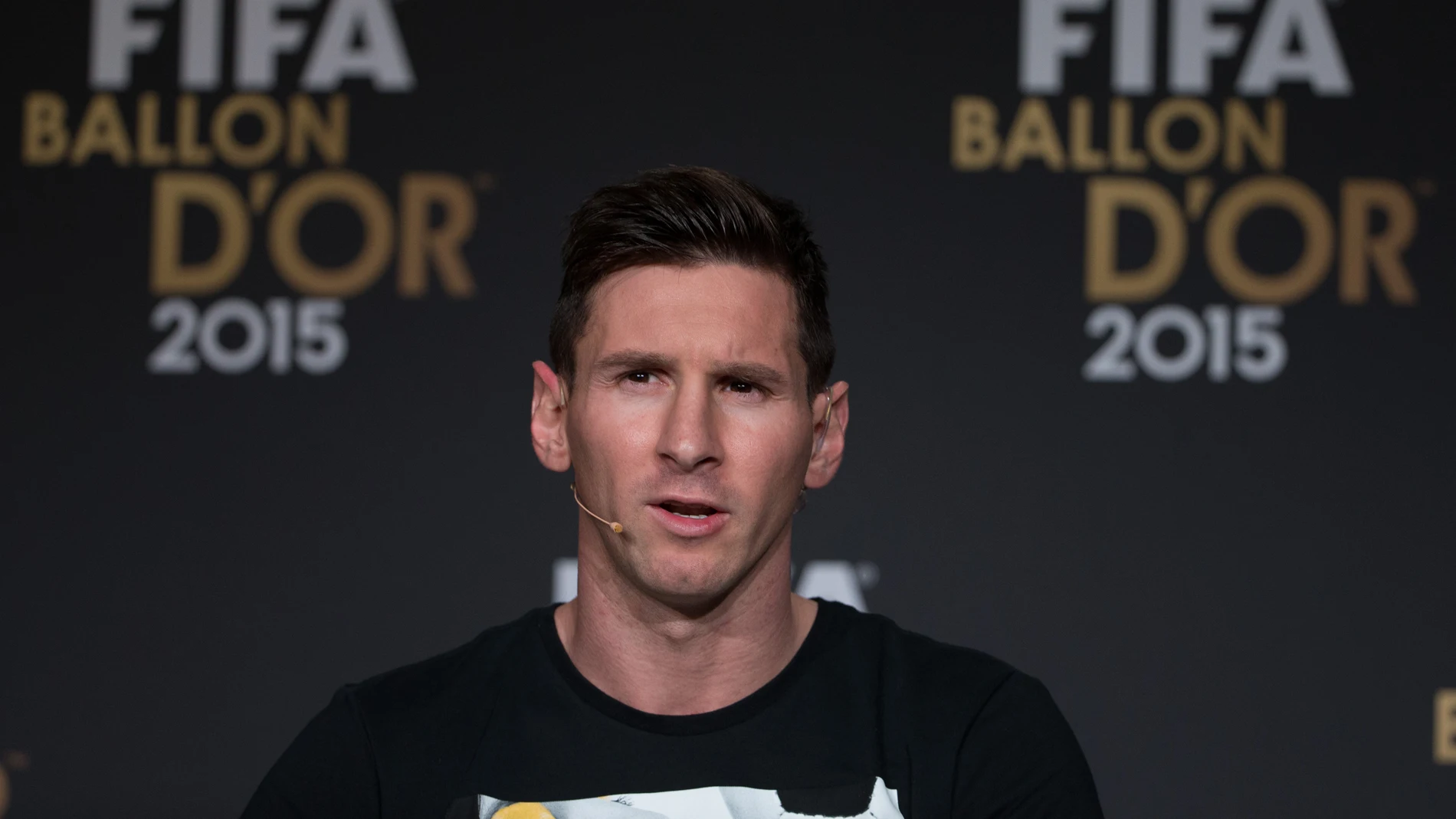 Messi en rueda de prensa antes del Balón de Oro Messi en rueda de prensa antes del Balón de Oro