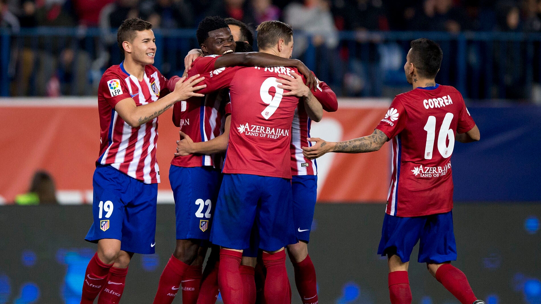 La pi&ntilde;a colchonera celebrando el gol ante el Rayo Vallecano