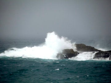 Fuerte oleaje junto a la costa de A Coruña
