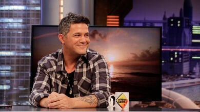 Alejandro Sanz juega con Pablo Motos a 