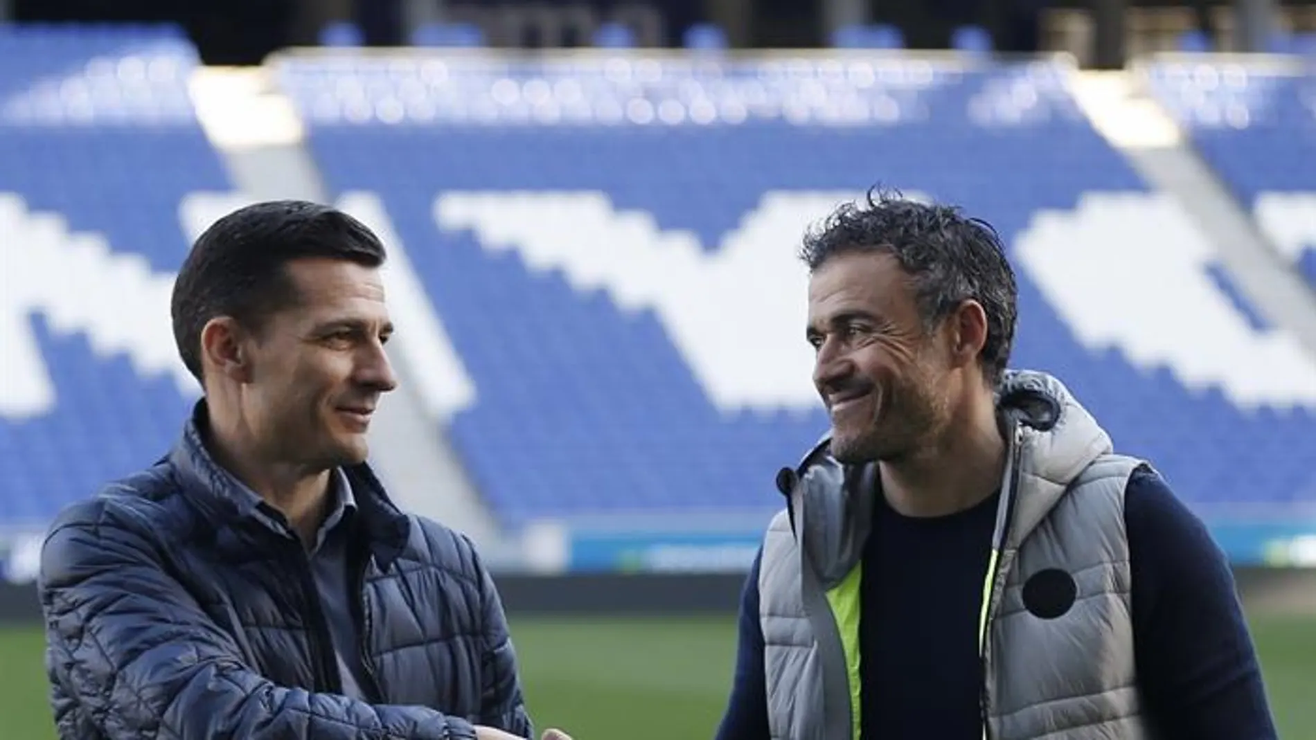 Galca y Luis Enrique, en el encuentro en Cornellá antes del derbi Galca y Luis Enrique, en el encuentro en Cornellá antes del derbi