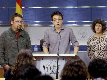 Iñigo Errejón en rueda de prensa tras registrar la solicitud del grupo parlamentario 