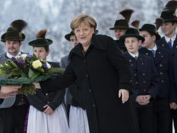 La canciller alemana Angela Merkel es recibida en el balneario de Wildbad Kreth