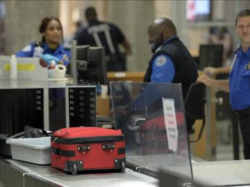 Controles en los aeropuertos estadounidenses Controles en los aeropuertos estadounidenses