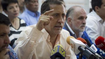 El presidente de la comisión encargada de evaluar el decreto de emergencia, el opositor José Guerra