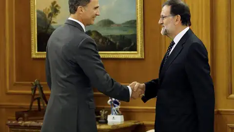 Rajoy se reúne con el Rey Rajoy se reúne con el Rey