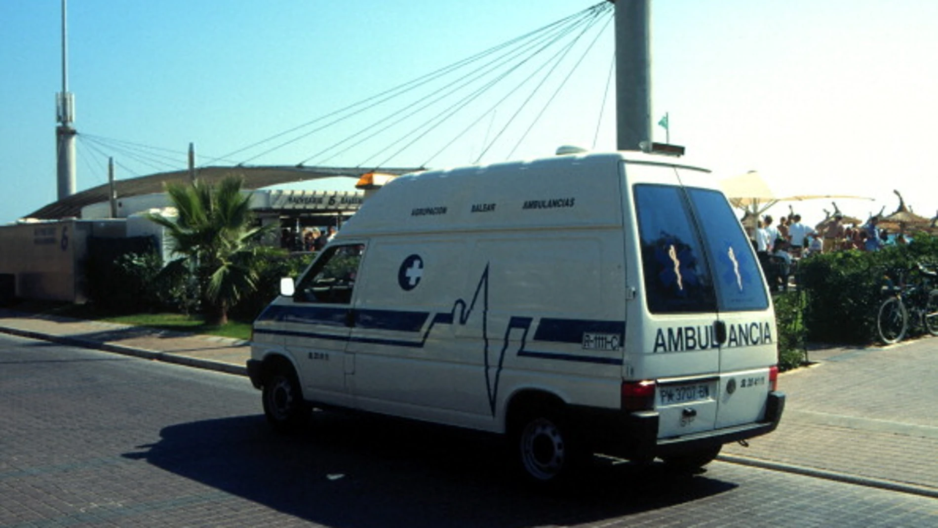 Una ambulancia en Mallorca Una ambulancia en Mallorca