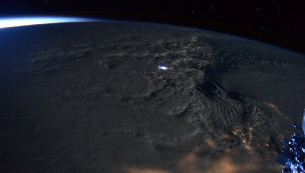 Tormenta de nieve en la costa este de EEUU desde el espacio