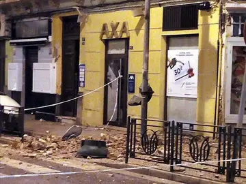Aspecto de un inmueble afectado por el terremoto en Melilla Aspecto de un inmueble afectado por el terremoto en Melilla