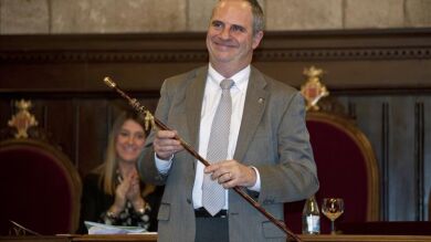 El alcalde de Girona deberá repetir el acto de investidura porque no juró el cargo 