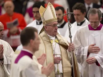 El Papa Francisco en la celebración de las Vísperas en San Pablo Extramuros en Roma El Papa Francisco en la celebración de las Vísperas en San Pablo Extramuros en Roma