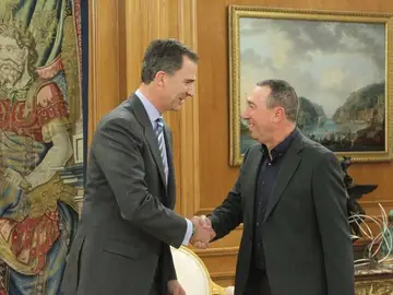 El Rey recibe al representante de Compromís Joan Baldoví El Rey recibe al representante de Compromís Joan Baldoví