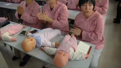 China duplica el número de matronas y camas en hospitales para el mayor 'baby boom' en décadas