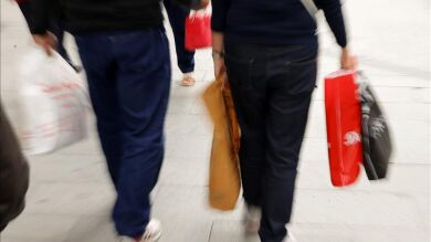 La confianza del consumidor cae 8,3 puntos ante el retroceso de las expectativas
