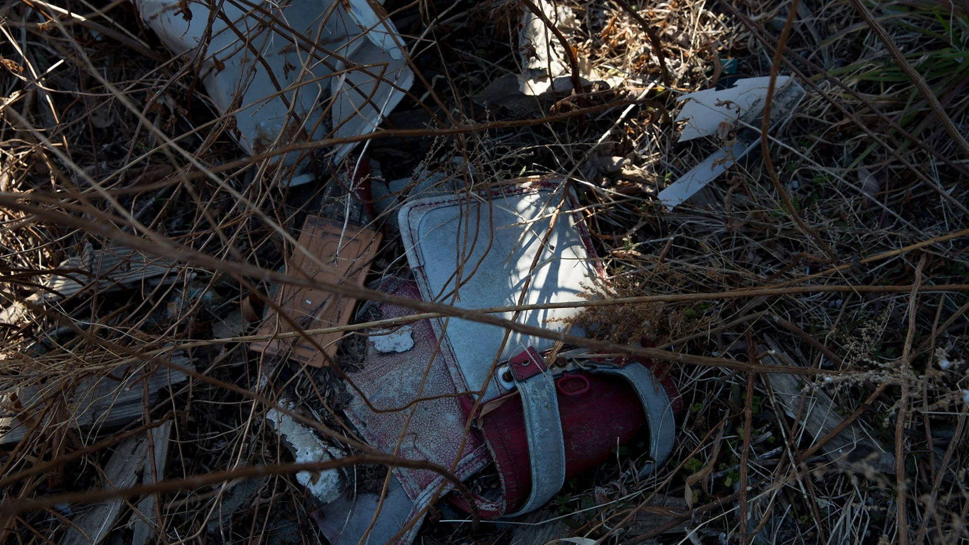 Pertenencias de un niño abandonadas tras el tsunami en Japón Pertenencias de un niño abandonadas tras el tsunami en Japón