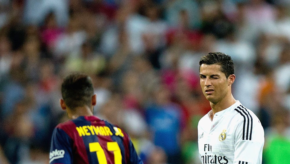 Cristiano Ronaldo y Neymar durante un Real Madrid - Barcelona
