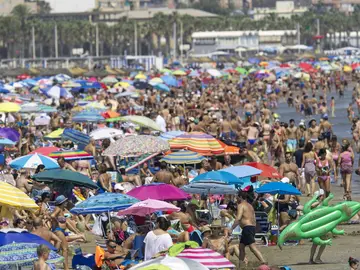 Playas de Las Arenas y La Malvarrosa de Valencia Playas de Las Arenas y La Malvarrosa de Valencia
