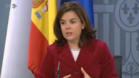 Soraya Sáenz de Santamaría, durante la rueda de prensa tras el Consejo de Ministros Soraya Sáenz de Santamaría, durante la rueda de prensa tras el Consejo de Ministros