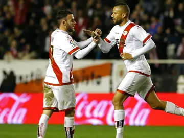 Bebé celebra un gol con el Rayo Bebé celebra un gol con el Rayo