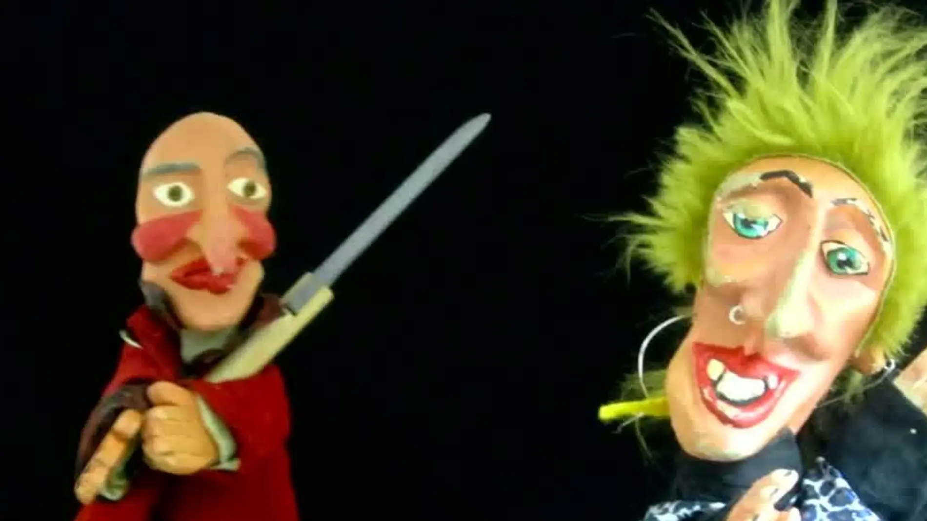 Imagen de dos de los títeres usados durante el polémico espectáculo infantil Imagen de dos de los títeres usados durante el polémico espectáculo infantil