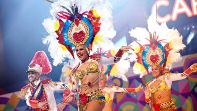 Santa Cruz de Tenerife celebra su concurso de baile nocturno por el carnaval