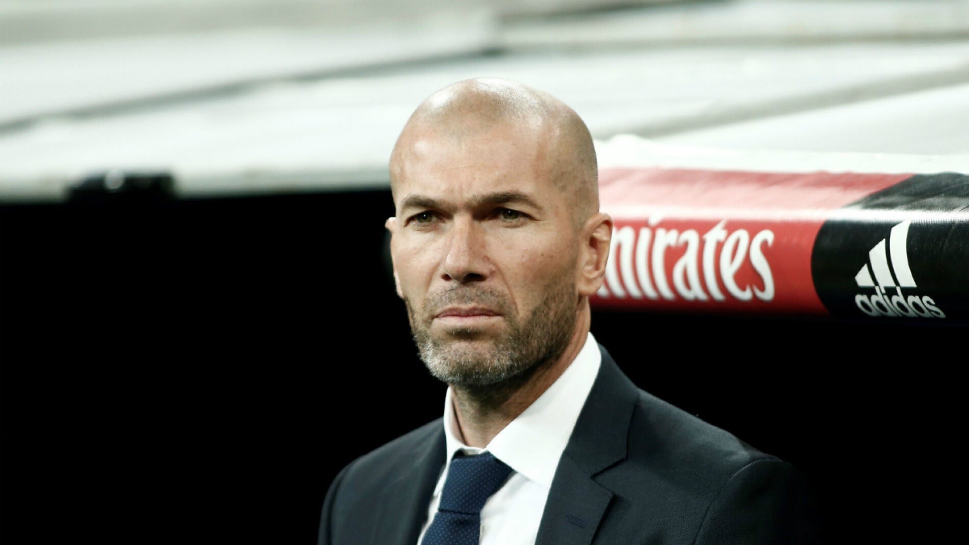Zidane, en el banquillo