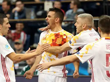 Alegria de España tras un gol a Portugal Alegria de España tras un gol a Portugal