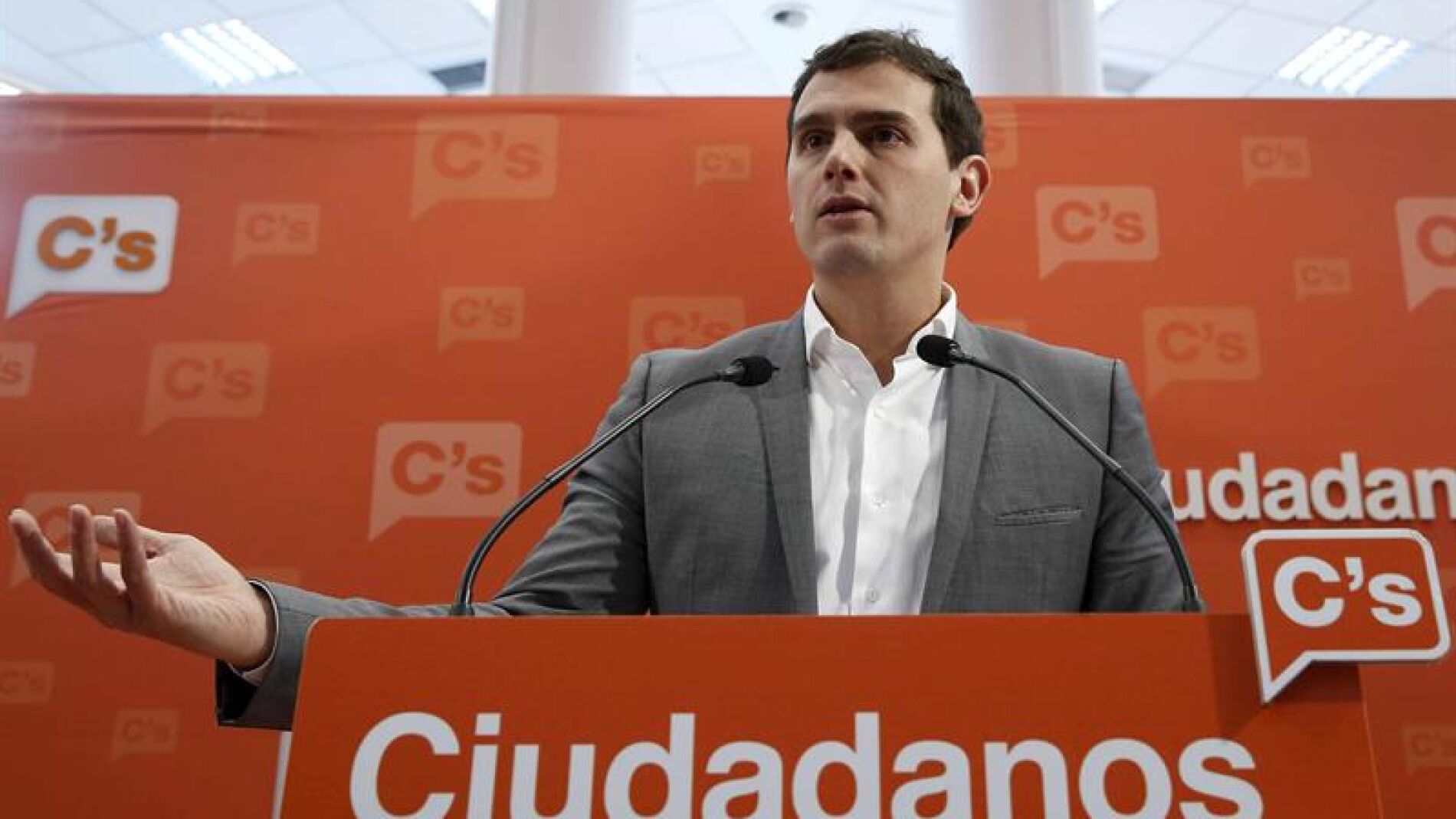 Albert Rivera durante su comparecencia