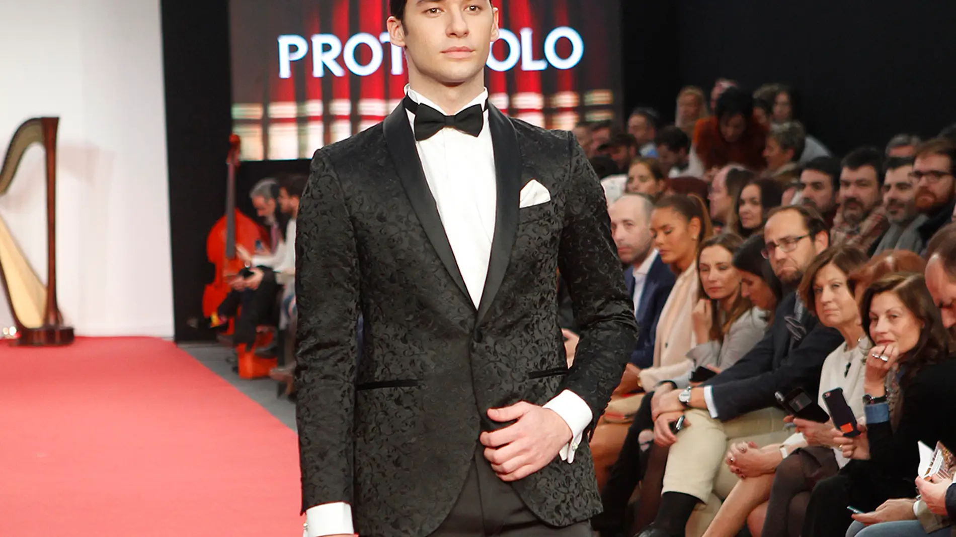 Cristian Ostarcevic, hijo de Norma Duval, es modelo
