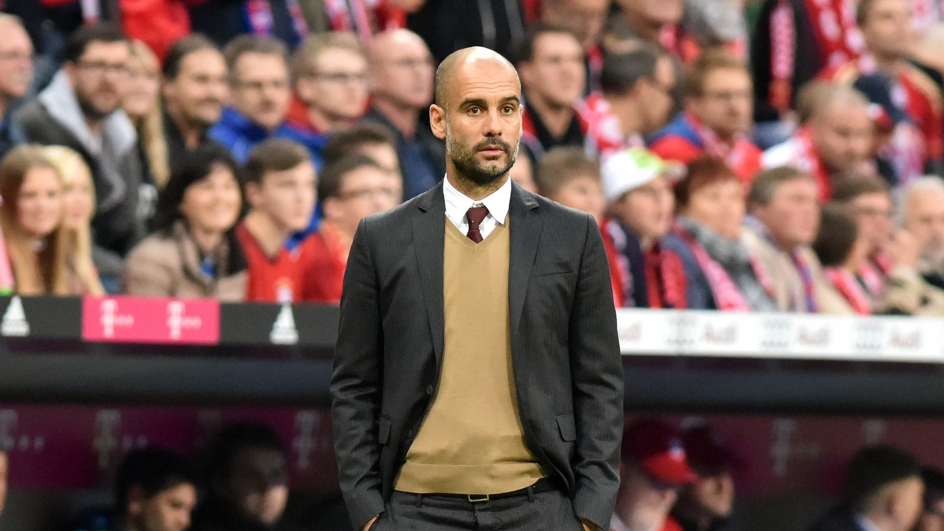 Pep Guardiola durante un partido Pep Guardiola durante un partido