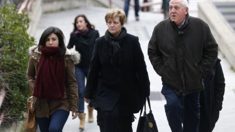 Isabel de la Fuente, madre de Cristina Arce, fallecida junto con otras cuatro j&oacute;venes, su hermana y su padre