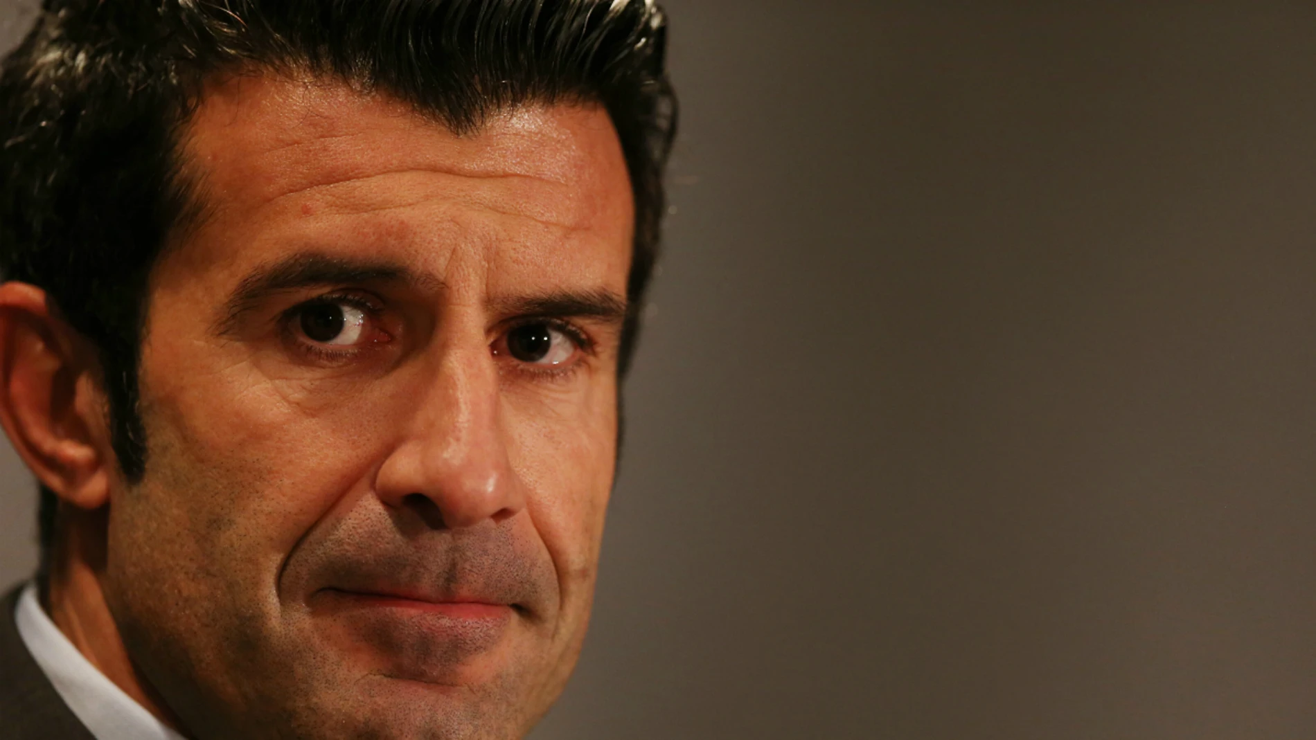 Luis Figo, durante una comparecencia Luis Figo, durante una comparecencia