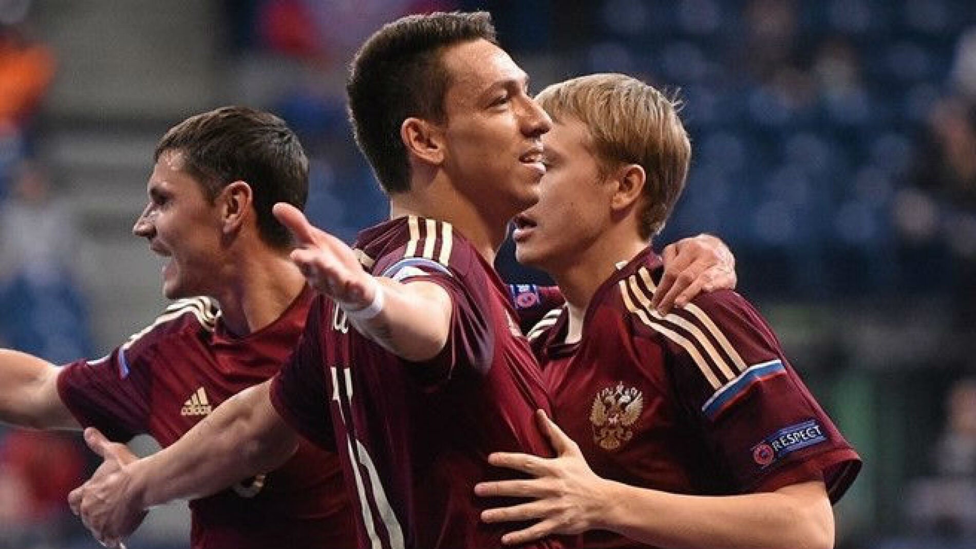 Romulo celebra su gol ante Azerbaiy&aacute;n