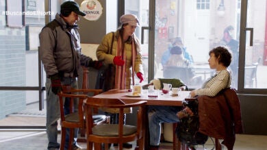 Chus y Jaime llegan al bar de Marcelino