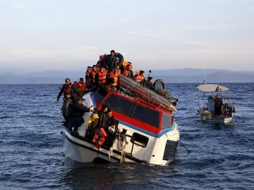 Imágenes de los naufragios de refugiados en el mar Egeo Imágenes de los naufragios de refugiados en el mar Egeo