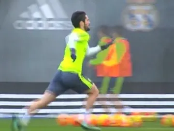 Isco realiza una carrera en Valdebebas Isco realiza una carrera en Valdebebas