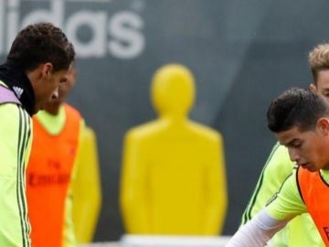 James y Varane, en Valdebebas