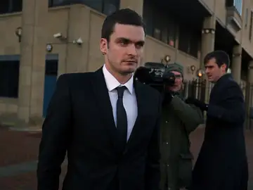 Adam Johnson tras comparecer ante el juez Adam Johnson tras comparecer ante el juez