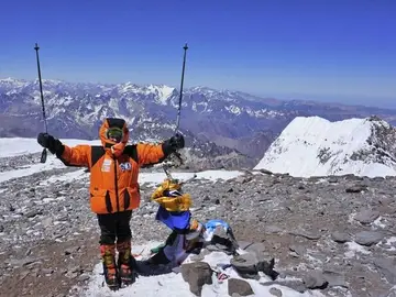 Dor Geta Popescu, en la cima del Aconcagua Dor Geta Popescu, en la cima del Aconcagua