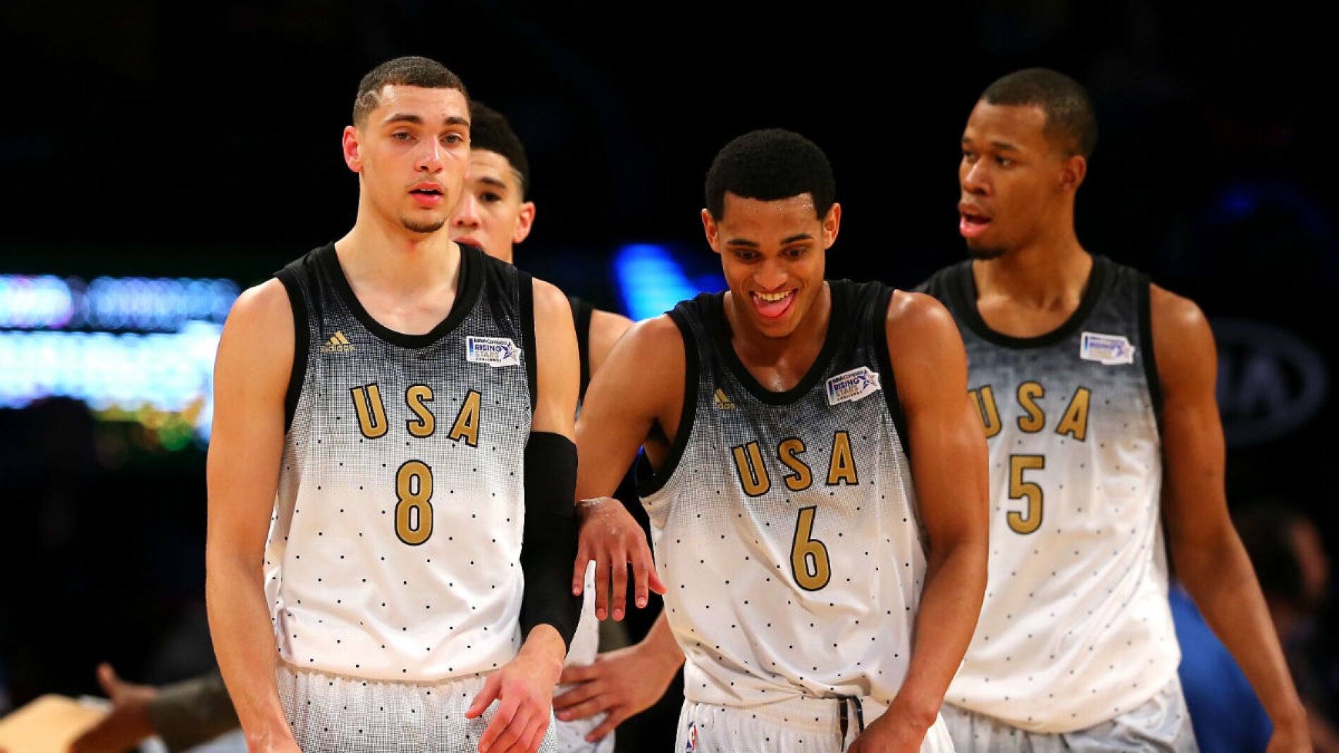 Zach LaVine junto al resto de sus compa&ntilde;eros del equipo de EEUU en el All Star