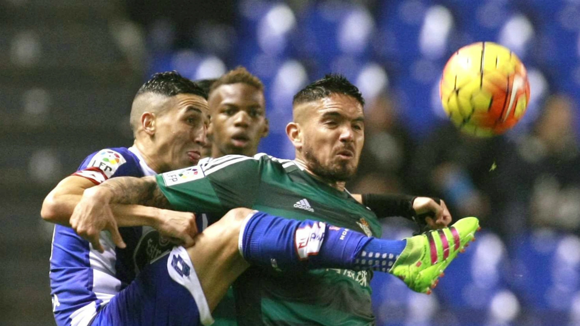 Fajr lucha con Vargas Fajr lucha con Vargas